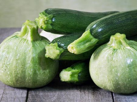 4. Zucchini, Lettuce And Orange Smoothie: