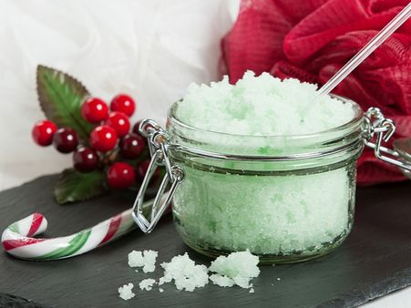 3. Holiday Peppermint Scrub: 