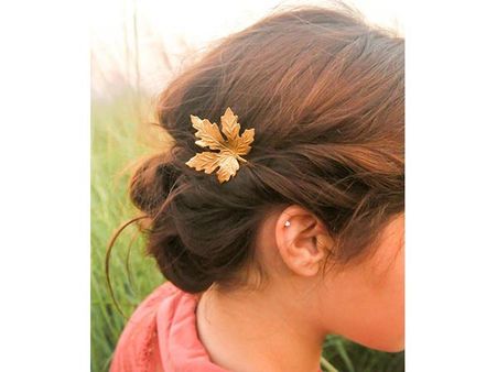 7. Maple Leaf Clip: 