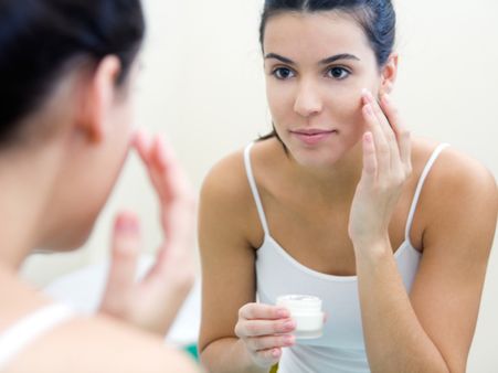 Use Non-comedogenic Moisturiser