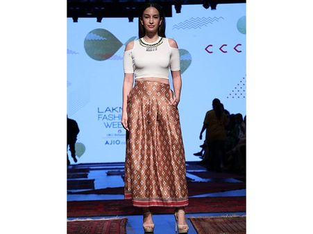 Shoulder Cutouts Shoulder Cutouts