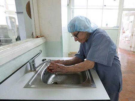 Apart From Surgeries She Does This…