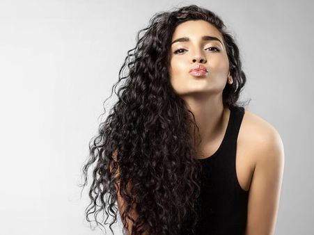 9. Helps To Treat Frizzy Hair