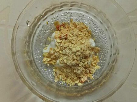 2. Oatmeal And Yogurt Mask