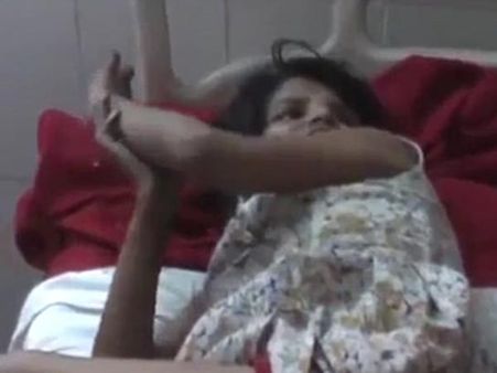 She Seems To Be Comfortable Around Apes… She Seems To Be Comfortable Around Apes…