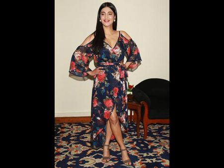 Shruti's Floral Swag Shruti's Floral Swag
