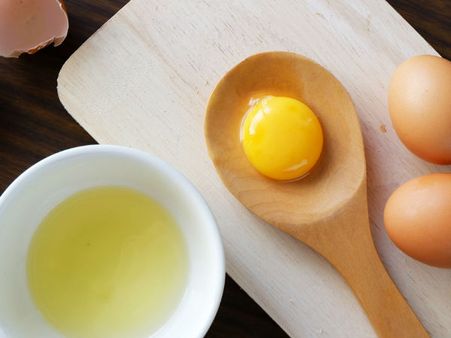 9. Use Fuller’s Earth With Yogurt And Egg White