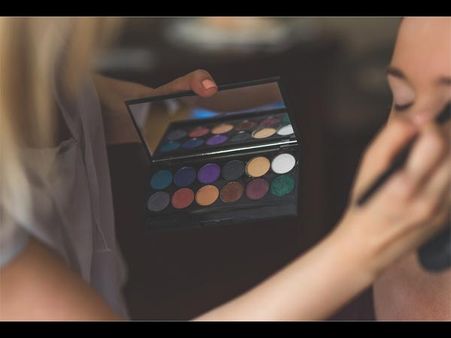 Pick A Makeup Artist And Hairstylist Pick A Makeup Artist And Hairstylist