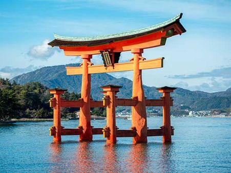 Itsukushima