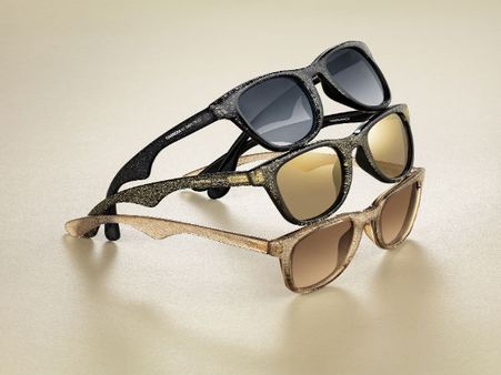 5. Use Sunglasses While Travelling: 5. Use Sunglasses While Travelling: