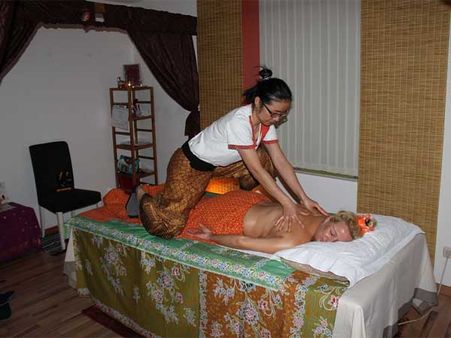 Based On Your Favourtite Salon Lady