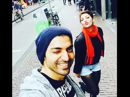 1: When In Amsterdam, Take A Selfie 1: When In Amsterdam, Take A Selfie