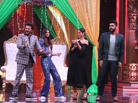 Anil Kapoor In Checks