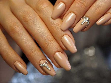 Accessorized Nail Paint