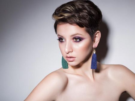 Coloured Streaks Or Fringes