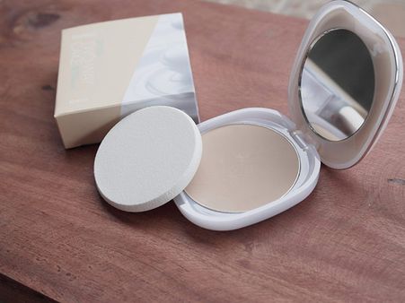 Loose Compact Powder