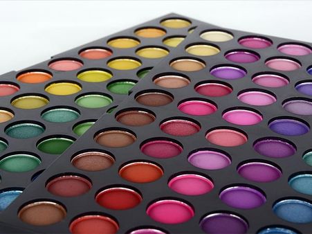 Different Colours For Smoky Eyes