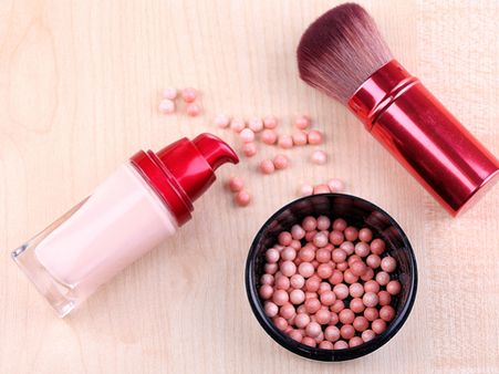 Which Blush Type Should You Use? Which Blush Type Should You Use?