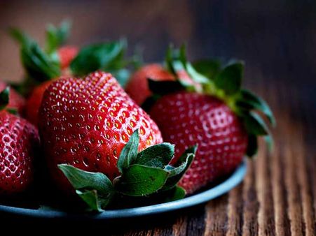 2. DIY Face Mask With Strawberry