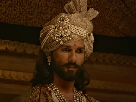 Shahid Kapoor's Look 