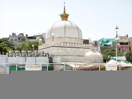 The Dargah Door Opens Only 4 Times In A Year! 