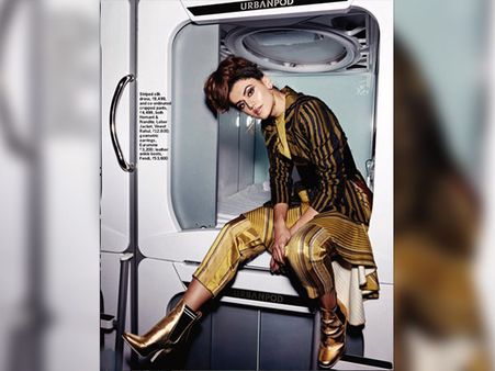 Gold & Black Gold & Black