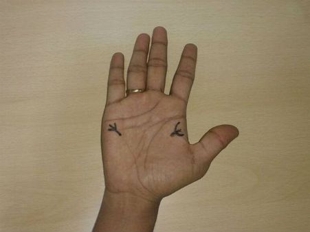 Trident On The Lower/Upper Mount Of Mars