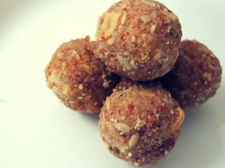 How to Make Gondh ke Laddoos
