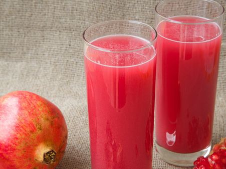 2) Pomegranate Juice: