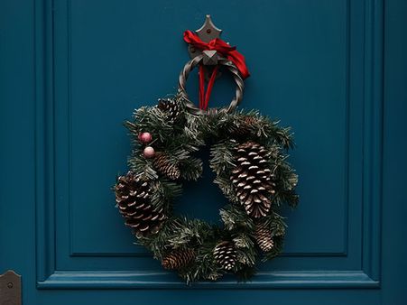 2. Christmas Wreath 2. Christmas Wreath