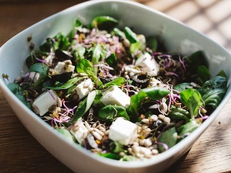 15. Start Your Meal With A Salad