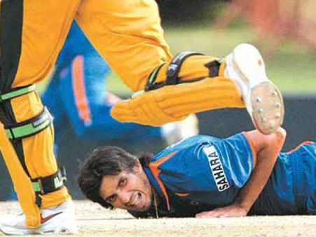 When Ishant Decided To Hug The Ground!