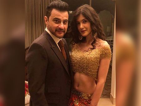 The Most Stylish Dad-Daughter Duo At The Party 