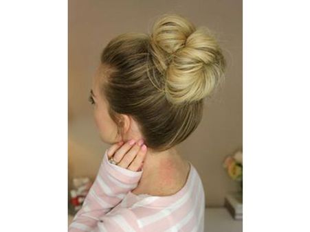 2. Messy Bun