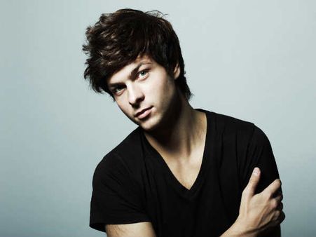 The Insecure Self-loving One