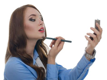 3. You Don’t Clean Your Makeup Brush 3. You Don’t Clean Your Makeup Brush