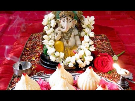 Ganesha Visarjan: The Story Behind It