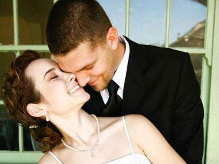 The Couple Decided To Make Love On Their Wedding Night The Couple Decided To Make Love On Their Wedding Night