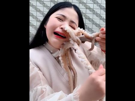 Her Giggles Turn To Cries In No Time