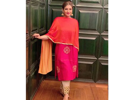 Raveena Tandon’s Fuschia Pink Kurti Raveena Tandon’s Fuschia Pink Kurti