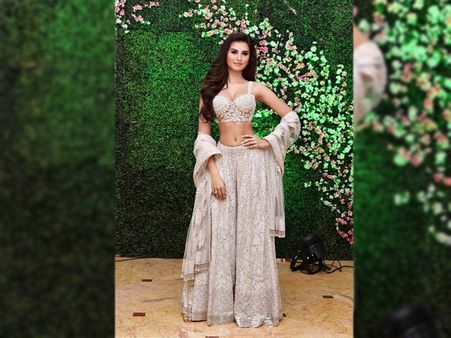 Tara Sutaria In An Ivory Lehenga 