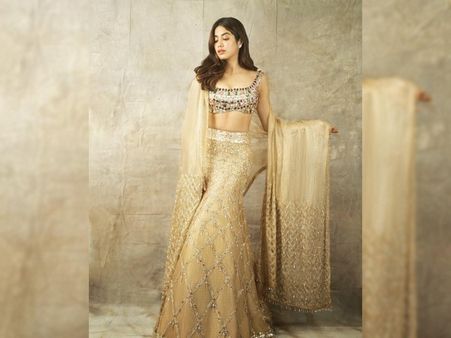 2. Janhvi Kapoor In Manish Malhotra