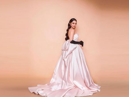 Kiara Advani In A Strapless Baby Pink Gown Kiara Advani In A Strapless Baby Pink Gown
