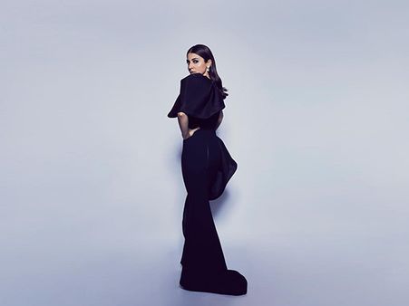 Anushka Sharma's Stunning Gown