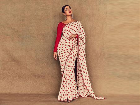 Priyanka Chopra Jonas In A Polka-Dotted Sari Priyanka Chopra Jonas In A Polka-Dotted Sari