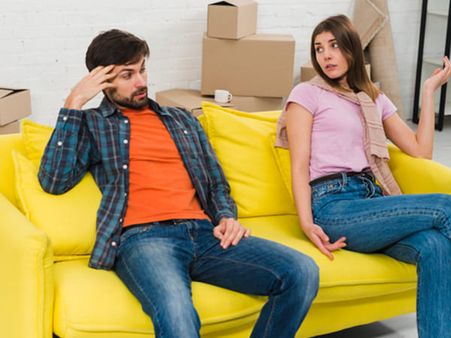 2. He Never Likes The Idea Of Dating Any Other Woman 2. He Never Likes The Idea Of Dating Any Other Woman