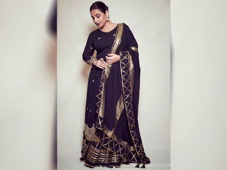 Vidya Balan In A Dark Purple Kurti And Skirt