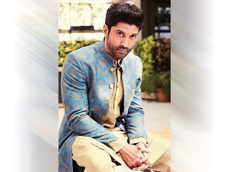 Farhan Akhtar's Traditional Silk Outfit