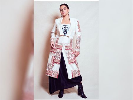 Vidya Balan In Skirt-Top And Printed Jacket