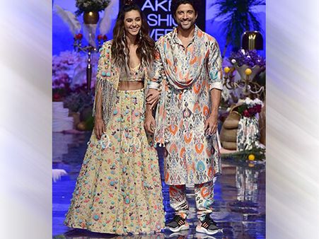 Farhan Akhtar's Printed Traditional Attire